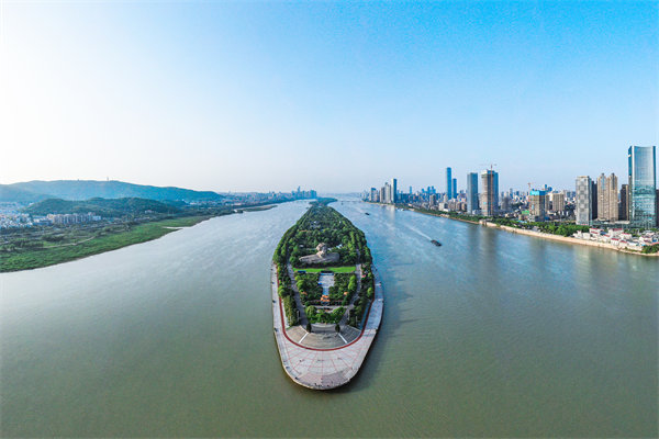 長沙戰(zhàn)略咨詢公司如何幫傳統(tǒng)企業(yè)突破發(fā)展瓶頸實(shí)現(xiàn)轉(zhuǎn)型？