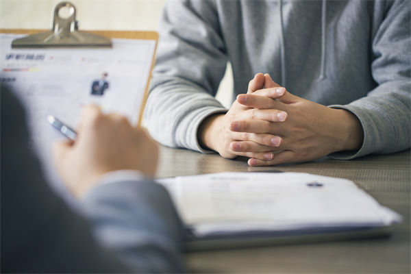 人社局回應(yīng)公司招聘35歲以上勿擾，企業(yè)管理怎么看？