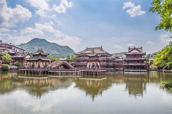 制造業(yè)管理分析：短劇基地狂飆，誰是下一個橫店？